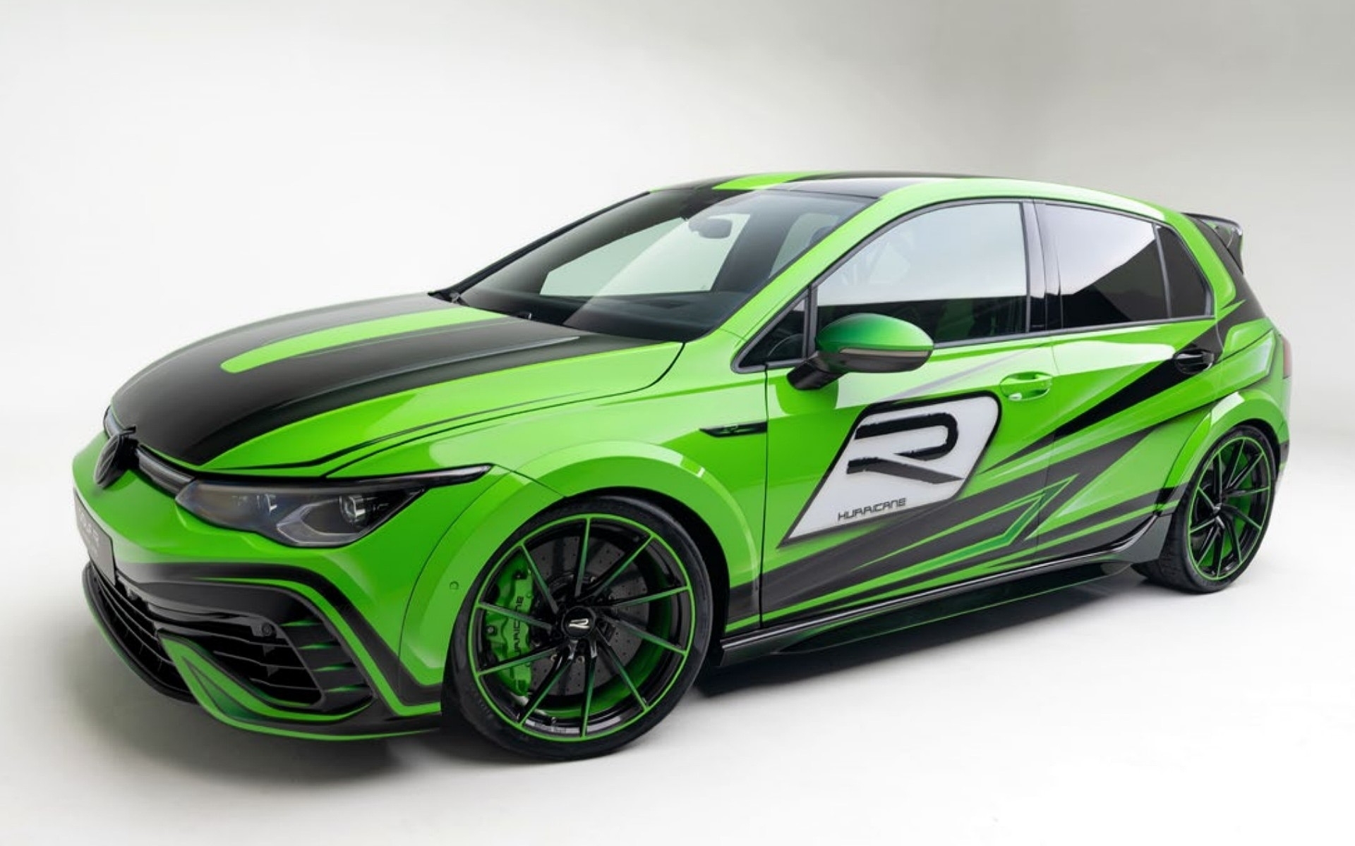 Hurricane, the 526 hp Golf R created by Volkswagen to become the terror of the Autobahn