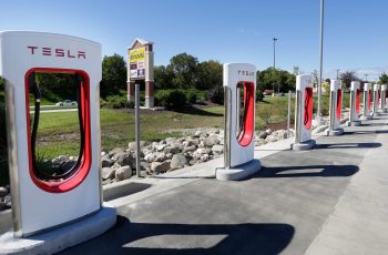 Tesla Charging Stations Wisconsin: Fueling Your Wisconsin Travels!